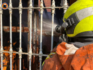 Incendio de una empresa de plásticos en Burjassot